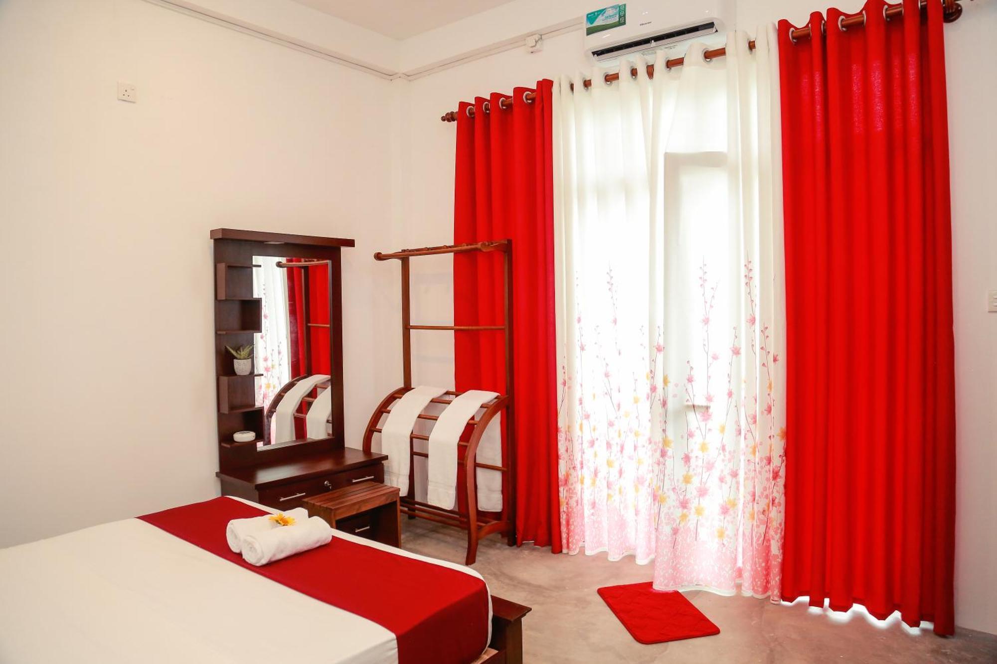 Painkiller Hiriketiya Apartment Dickwella Exterior photo